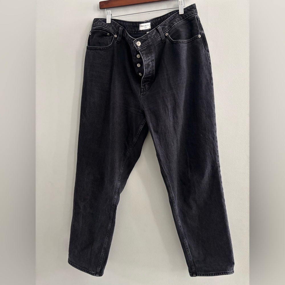 Abercrombie & Fitch The 90s The Dad High Rise Jeans Washed Black Jeans 33/16L